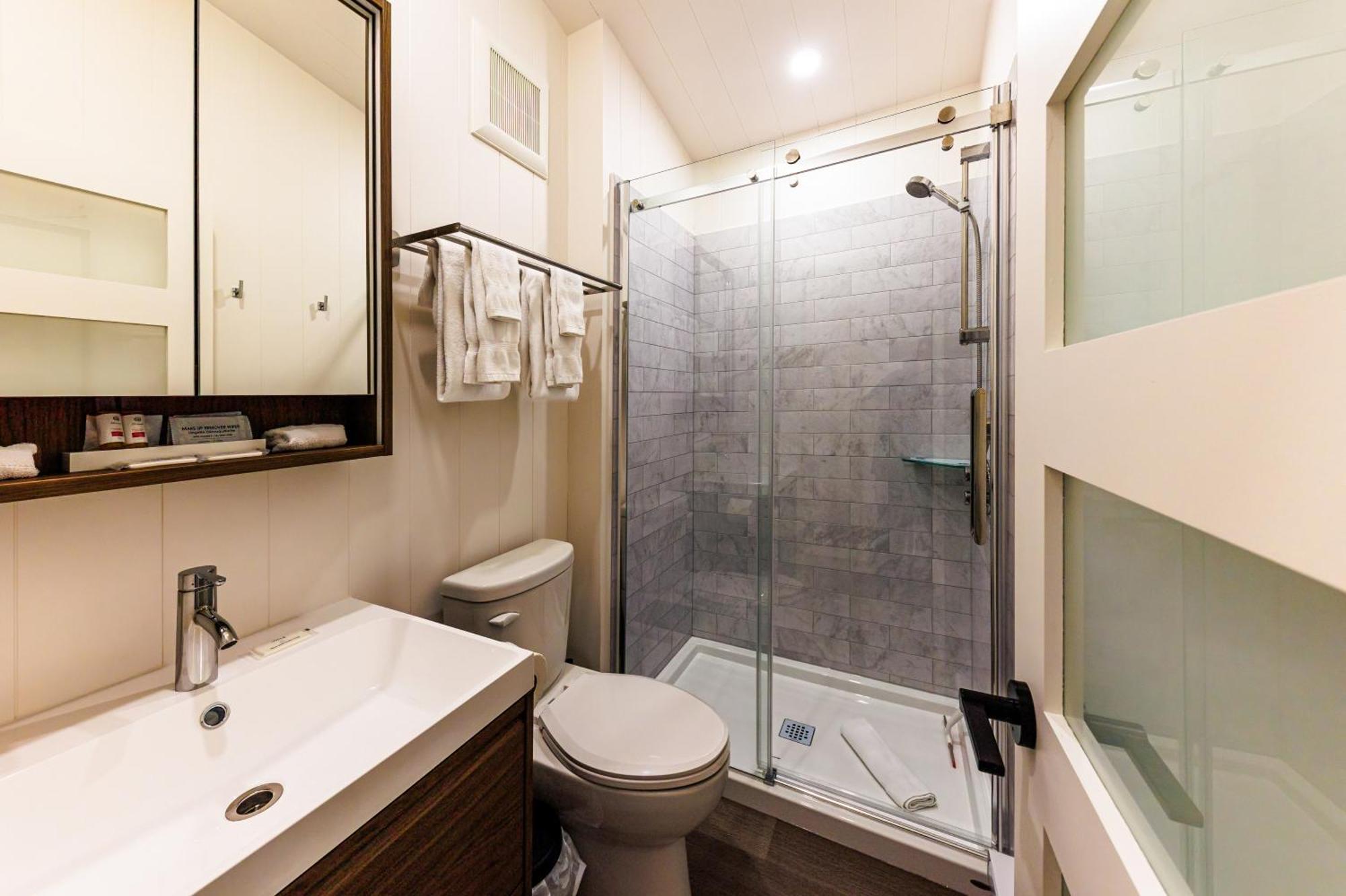 Hotel-Motel Castel De La Mer ลามัลแบ ภายนอก รูปภาพ